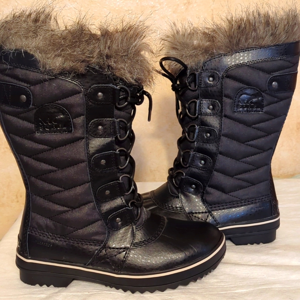 SOREL NEW Tall Tofino II 6 Blk